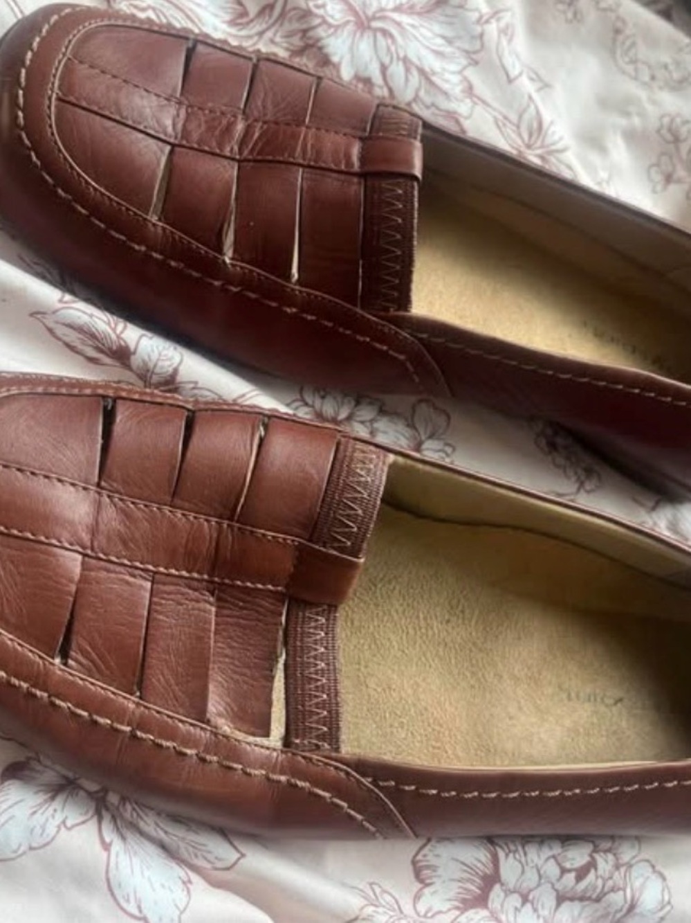 Women’s Vintage Brown Leather Slip-On Loafers/Flats